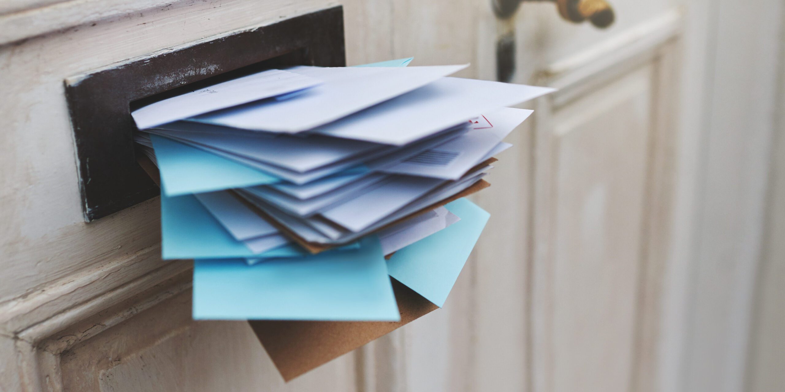 Getting a Former Tenant’s Mail? A Landlord’s Action Guide